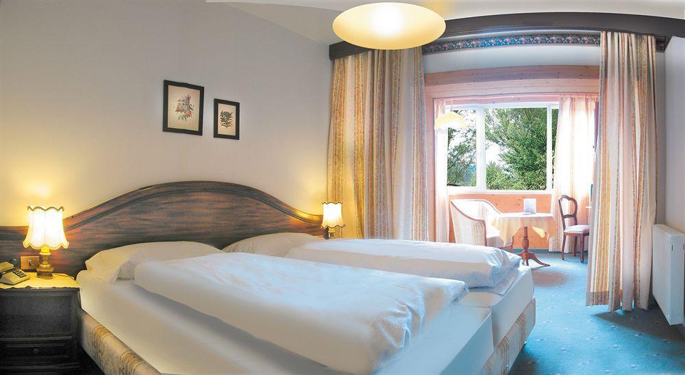 Hotel Temlhof 布列瑟农 外观 照片