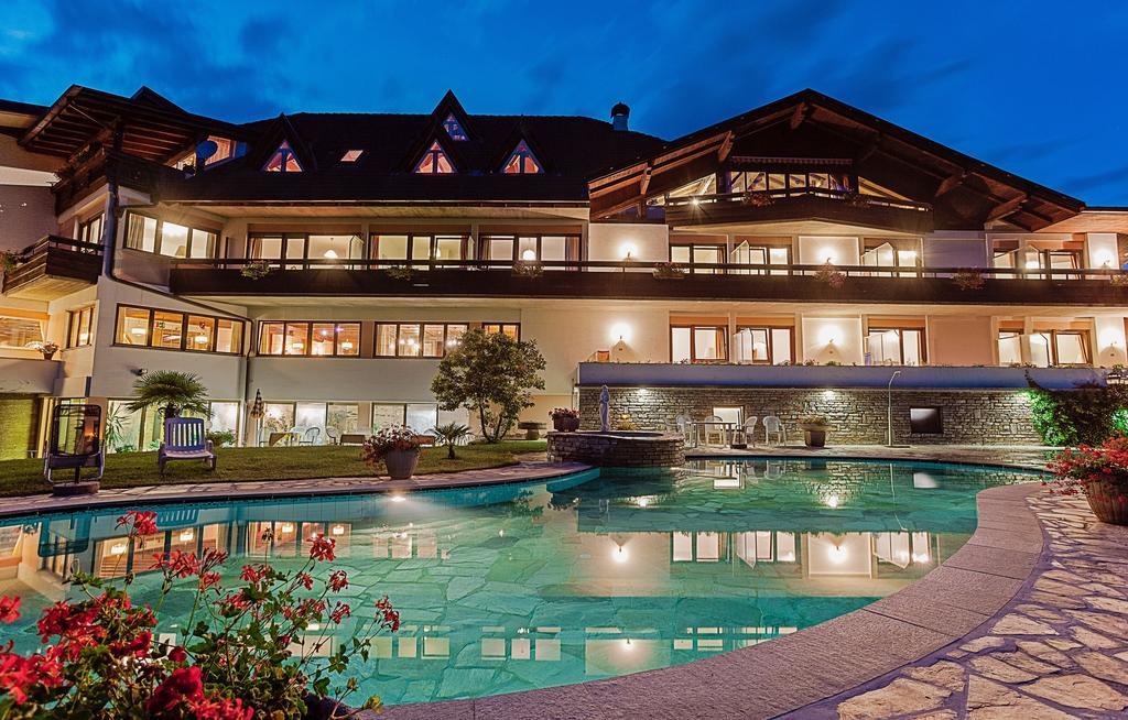 Hotel Temlhof 布列瑟农 外观 照片
